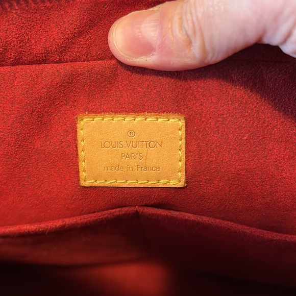 Louis Vuitton Brown Monogram Shoulder Bag - Picture 9 of 9